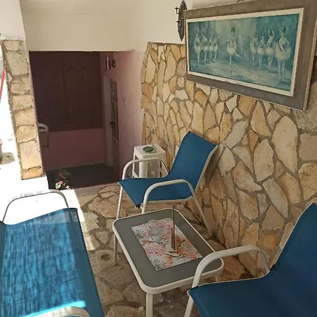 Marinoitonizadar Apartment Policnik